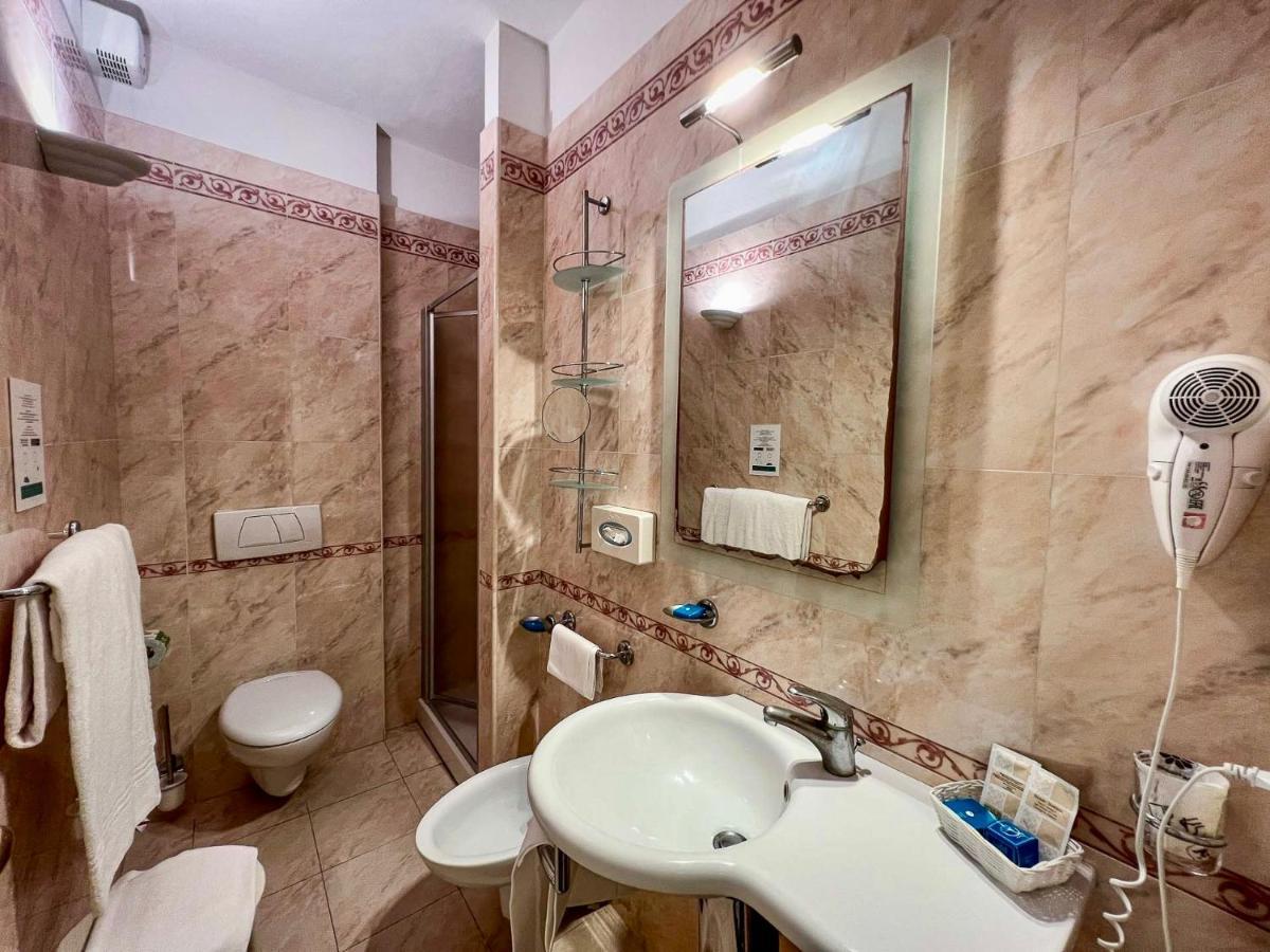 Hotel Meridiana Marina di Campo Luaran gambar