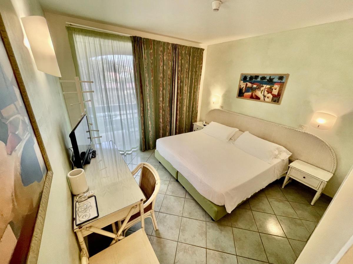 Hotel Meridiana Marina di Campo Bilik gambar